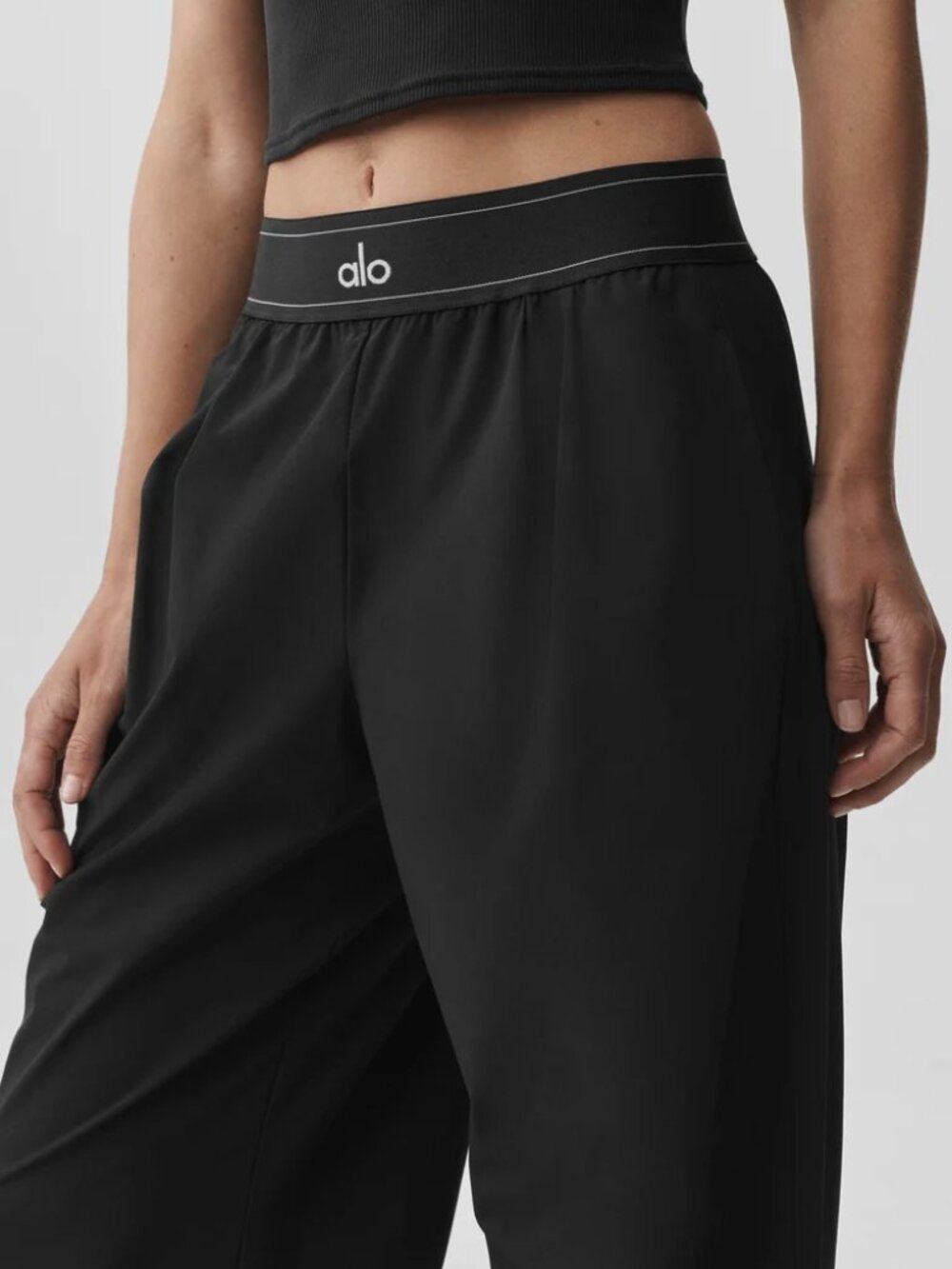 NWT🏷️ALO Yoga Suit Up Trouser Black Regular 30" Inseam Wide-Leg Pants✨ - Picture 8 of 9
